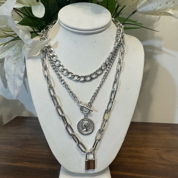 Aesthetic Necklace Contemporary Jewelry Bib Necklace, StatemenT NECKLACE - Picture 9 of 16